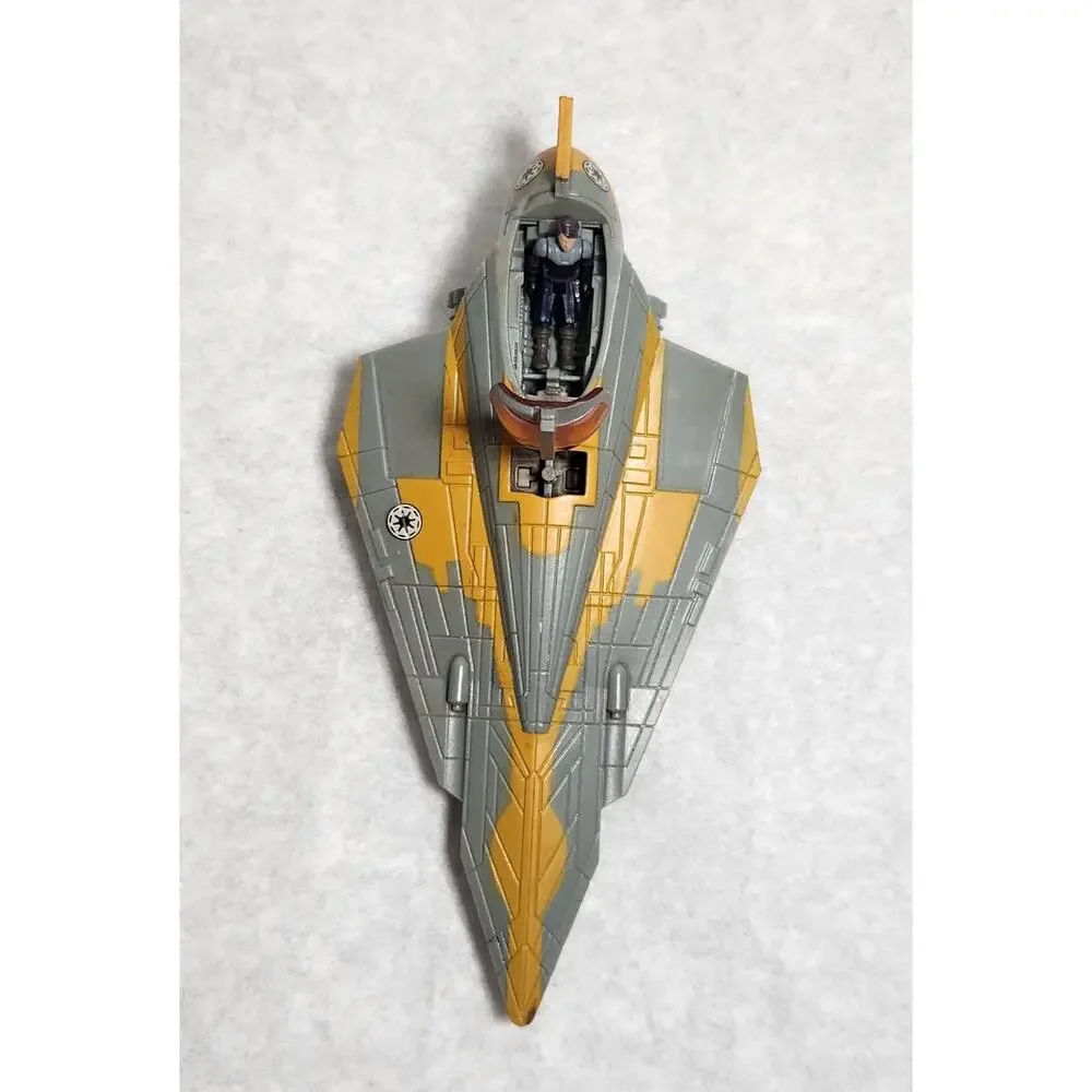 Star Wars Micro Vehicles And Figure Lot Of 4 (2020's) Pre-owned